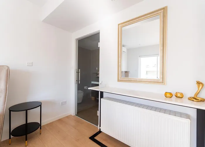 Deluxe Downtown With Spacious Balcony Apartamento *