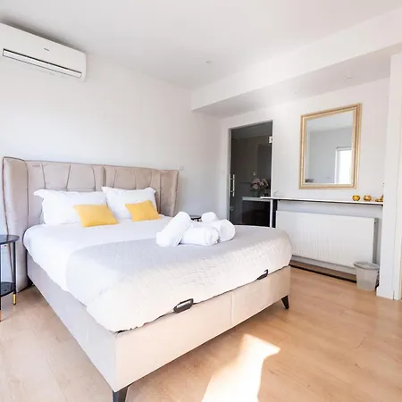 Deluxe Downtown With Spacious Balcony Apartamento